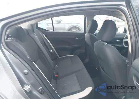 2021 Nissan Versa Sv Xtronic Cvt z USA, uszkodzony, nr VIN 3N1CN8EV5ML818420